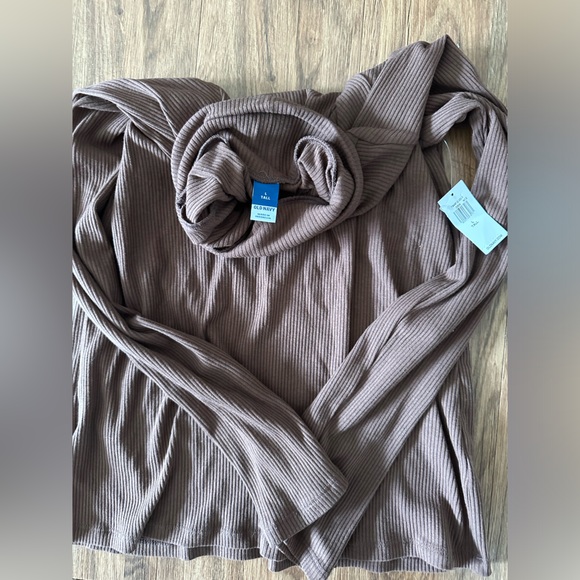 NWT Old Navy Brown Turtleneck - Picture 1 of 4